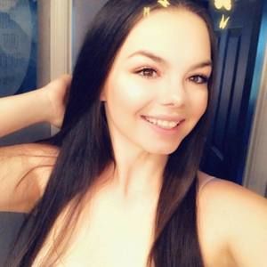 Meet your Posher, Chloe